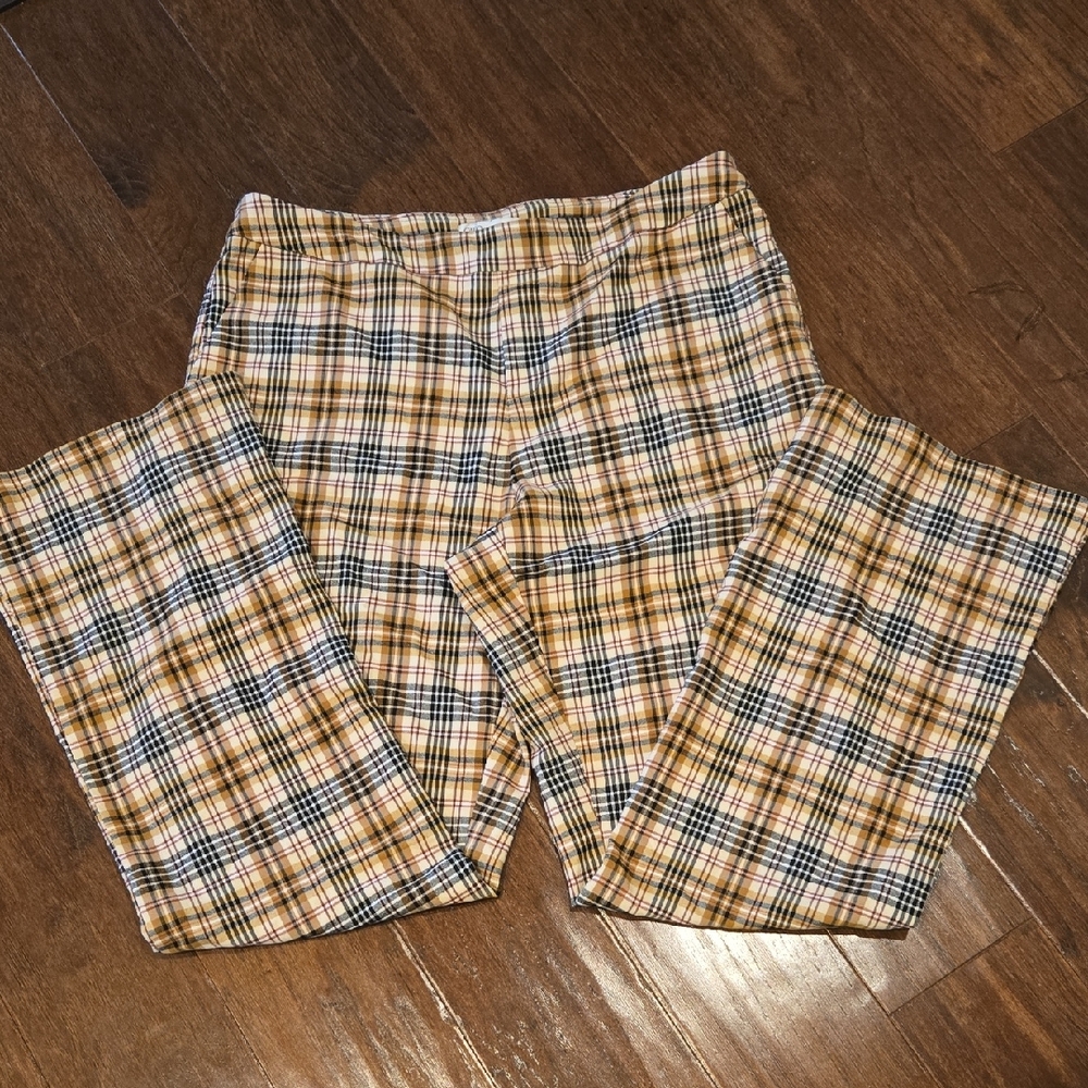 ⛱️Cato Tan, Brown and Black Plaid Pull On  Pants Size 14